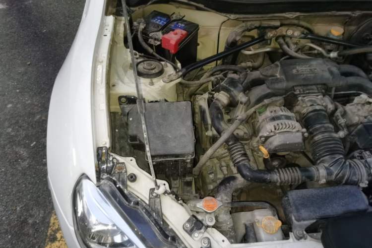 Used Toyota 86 2013 2.0L Manual Luxury Version Engine Bay Right
