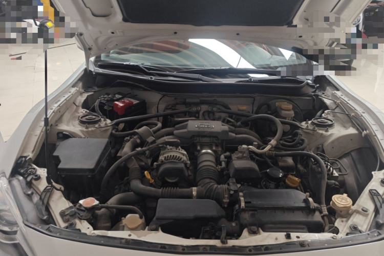 Used Toyota 86 2013 2.0L Manual Luxury Version Engine Bay