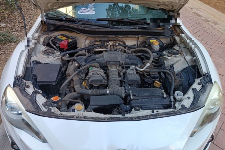 Used Toyota 86 2013 2.0L Automatic Luxury Version Engine Bay