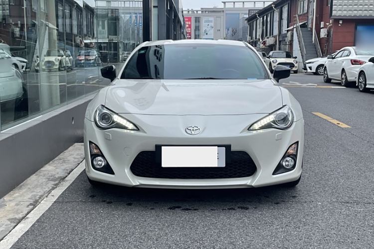Used Toyota 86 2013 2.0L Automatic Luxury Version Exterior 2
