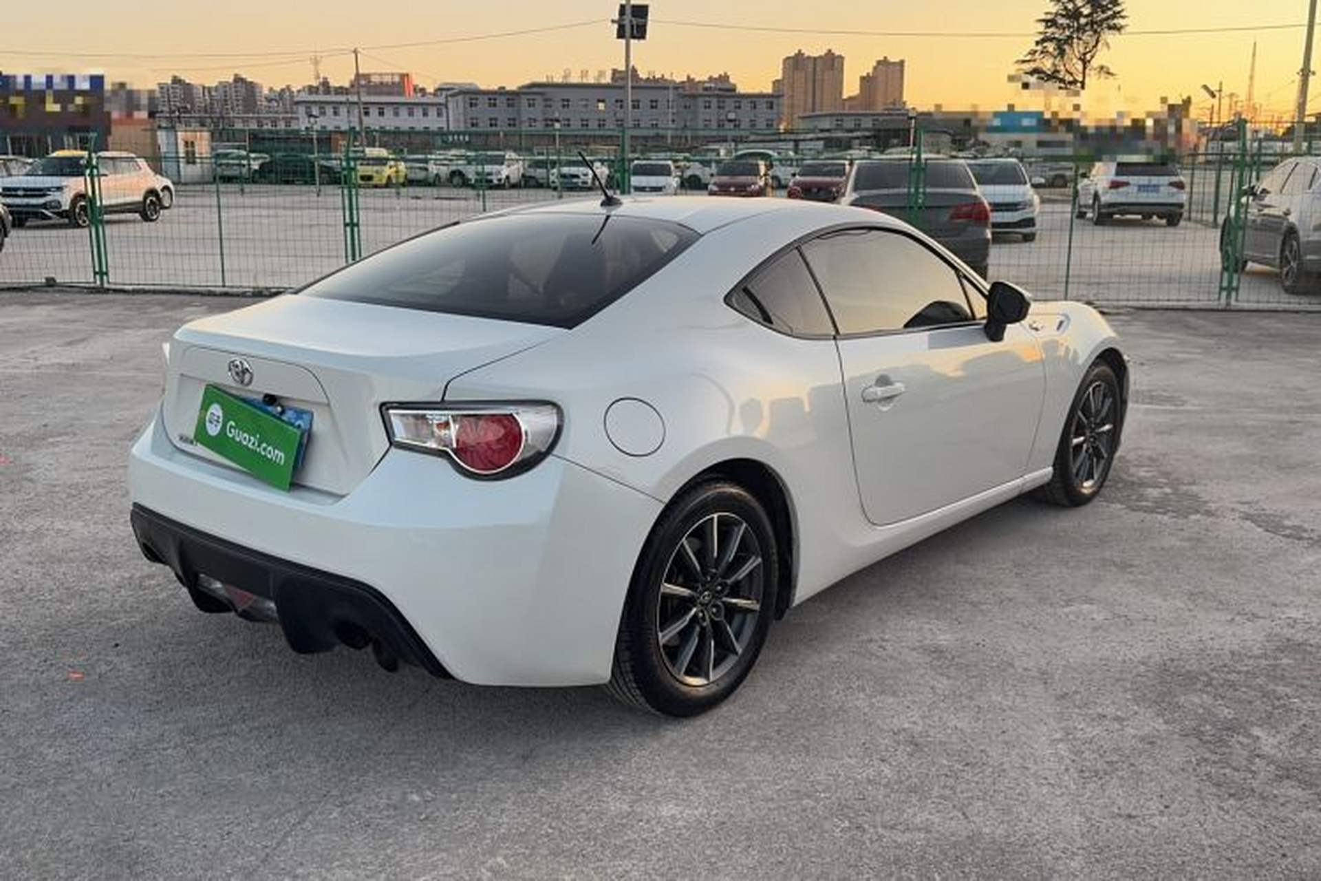 Used Toyota 86 2013 2.0L Automatic Luxury Version Exterior 4