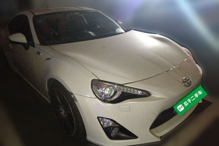 Used Toyota 86 2013 2.0L Automatic Luxury Version Front Right 45 Deg