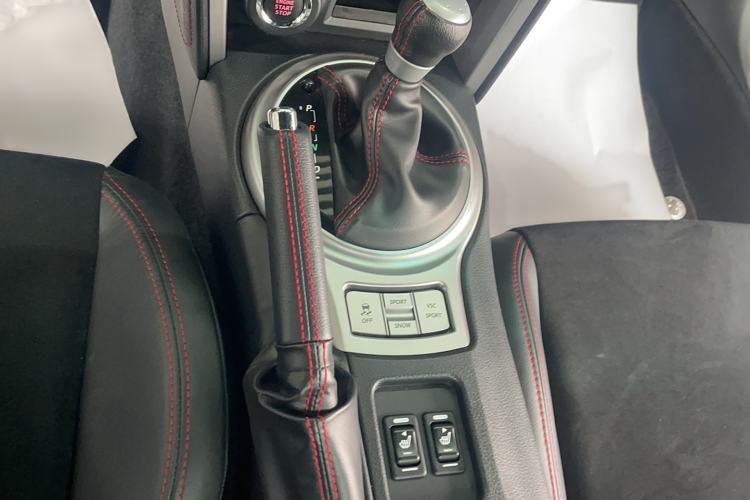 Used Toyota 86 2013 2.0L Automatic Luxury Version Gear Lever