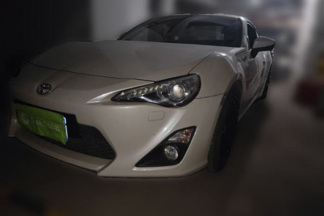 Used Toyota 86 2013 2.0L Manual Luxury Version