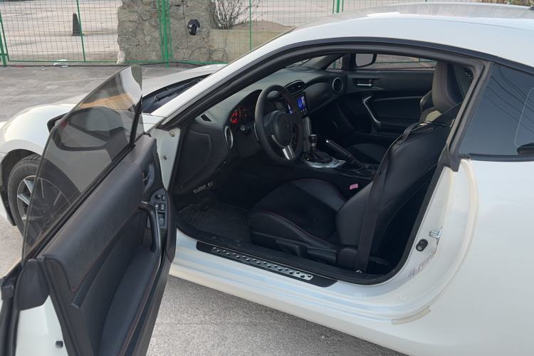 Used Toyota 86 2013 2.0L Automatic Luxury Version Interior 1