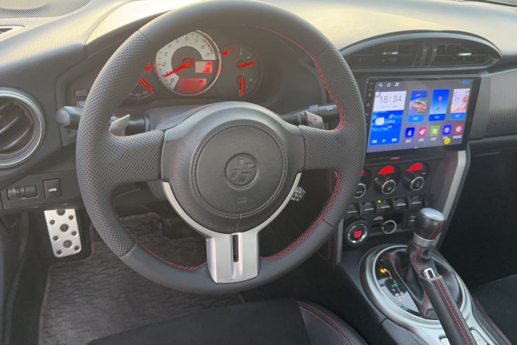 Used Toyota 86 2013 2.0L Automatic Luxury Version Interior 4