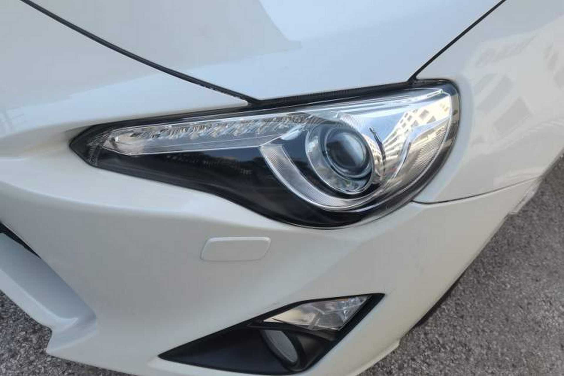 Used Toyota 86 2013 2.0L Automatic Luxury Version Left Front Headlight