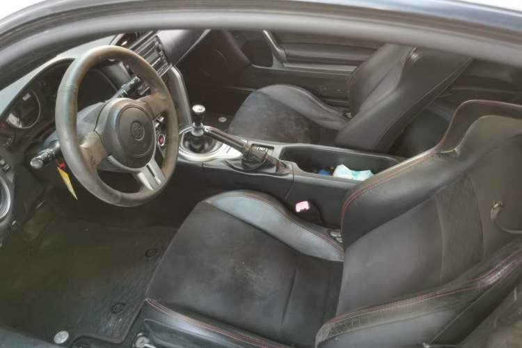 Used Toyota 86 2013 2.0L Manual Luxury Version Left Front Seat