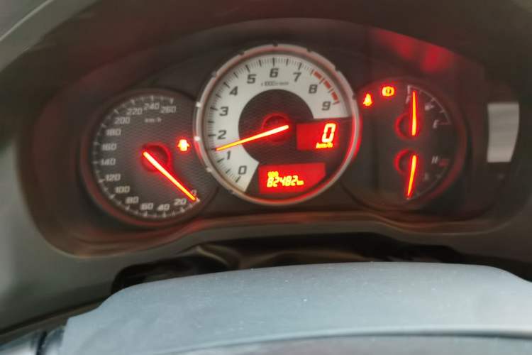 Used Toyota 86 2013 2.0L Manual Luxury Version Odometer Close Up