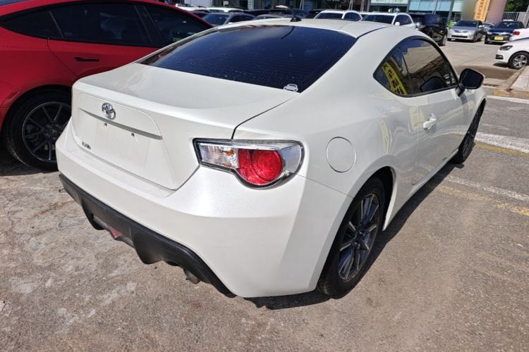 Used Toyota 86 2013 2.0L Automatic Luxury Version Rear Right 45 Deg