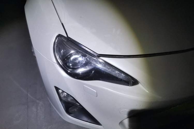 Used Toyota 86 2013 2.0L Automatic Luxury Version Right Front Headlight