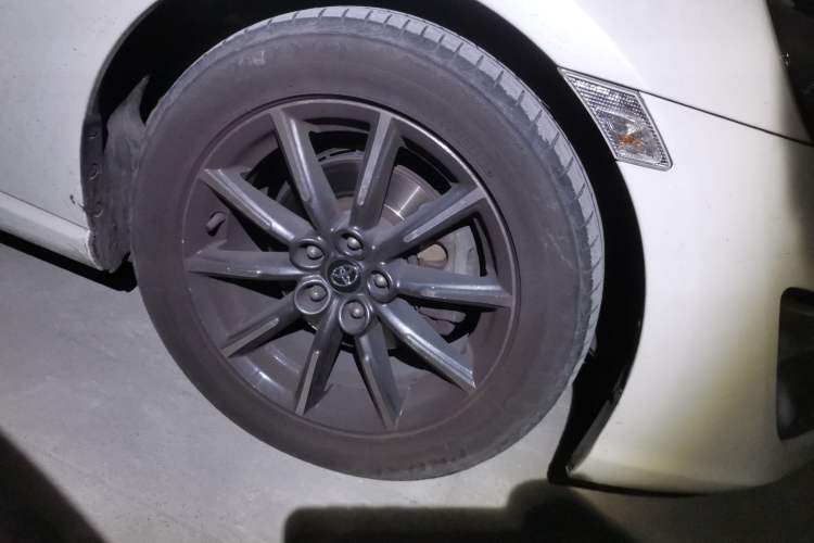 Used Toyota 86 2013 2.0L Automatic Luxury Version Right Front Wheel Hub