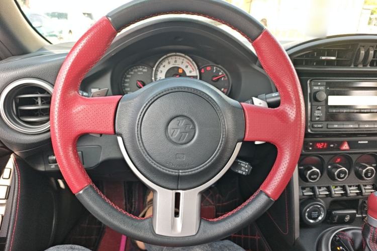 Used Toyota 86 2013 2.0L Automatic Luxury Version Steering Wheel