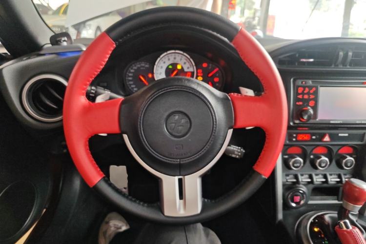 Used Toyota 86 2013 2.0L Automatic Luxury Version Steering Wheel