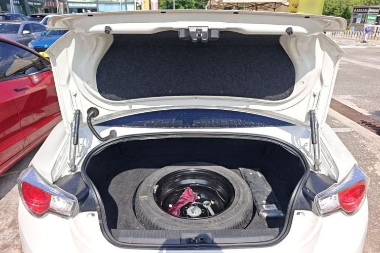 Used Toyota 86 2013 2.0L Automatic Luxury Version Trunk