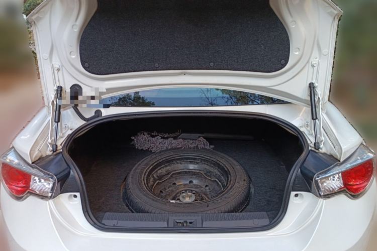 Used Toyota 86 2013 2.0L Automatic Luxury Version Trunk