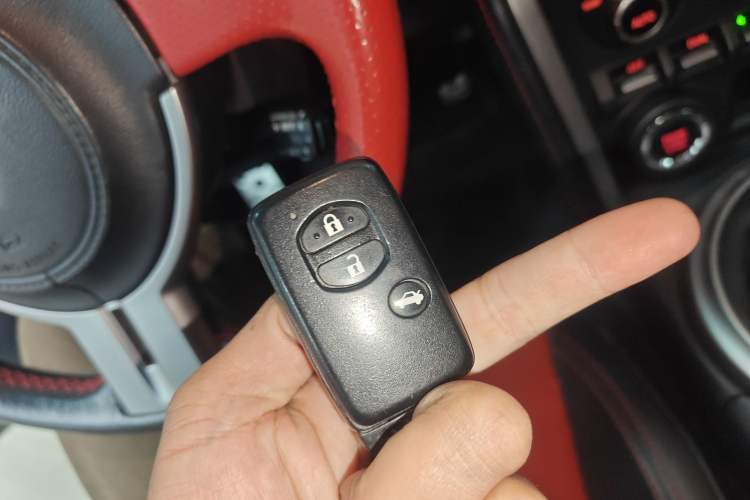 Used Toyota 86 2013 2.0L Manual Luxury Version Vehicle Key