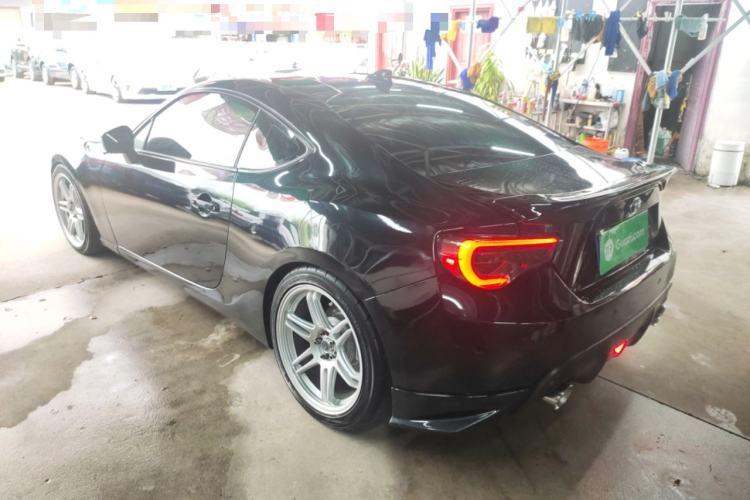 Used Toyota 86 2014 2.0L Automatic Luxury Version Exterior 2