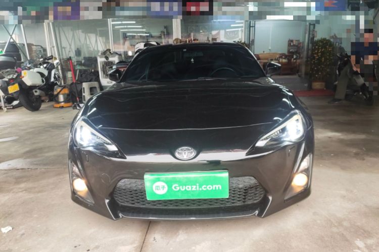 Used Toyota 86 2014 2.0L Automatic Luxury Version Front