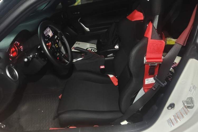 Used Toyota 86 2014 2.0L Manual Luxury Version Left Front Seat