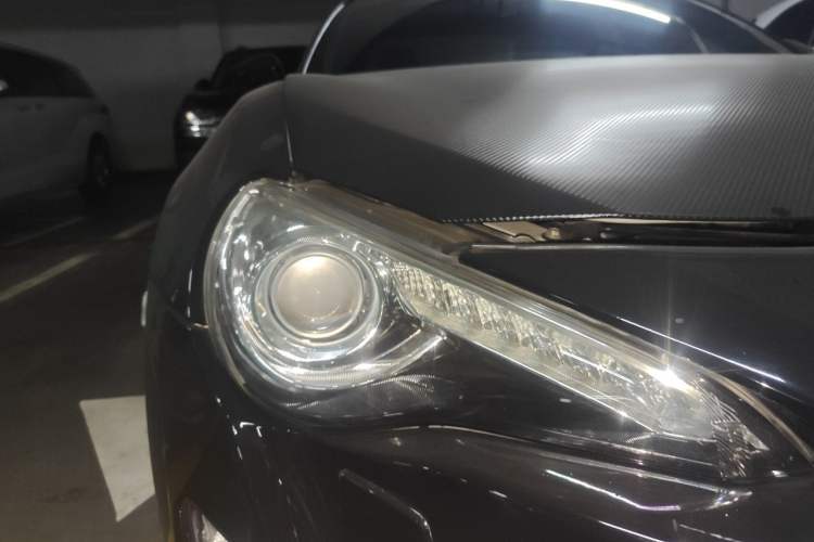 Used Toyota 86 2014 2.0L Manual Luxury Version Right Front Headlight
