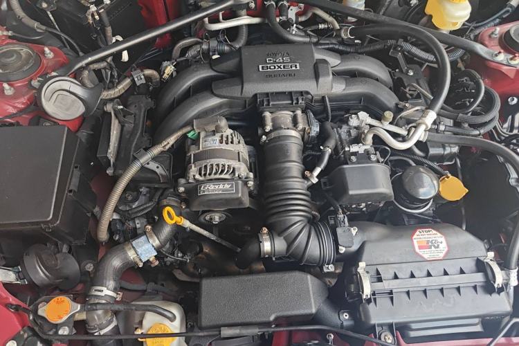 Used Toyota 86 2014 2.0L Manual Luxury Version Engine Bay