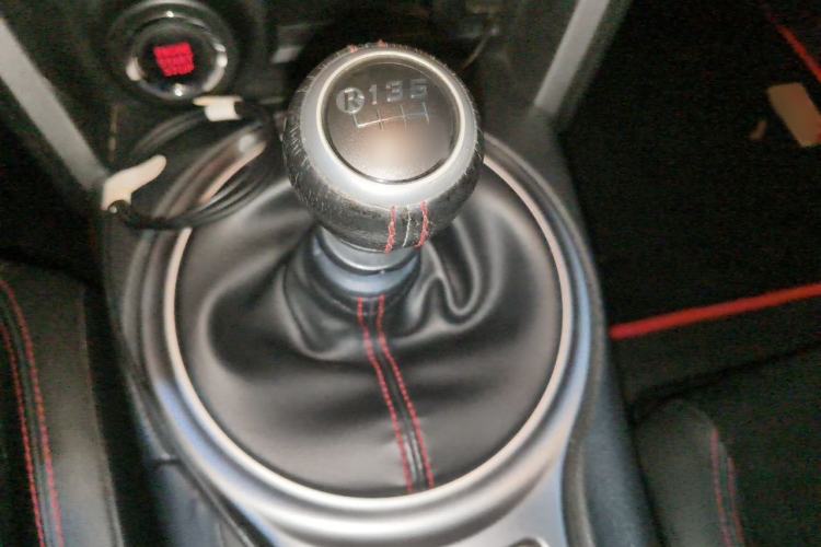 Used Toyota 86 2014 2.0L Manual Luxury Version Gear Lever