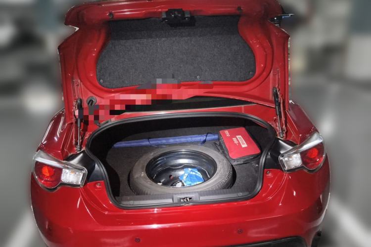 Used Toyota 86 2014 2.0L Manual Luxury Version Trunk