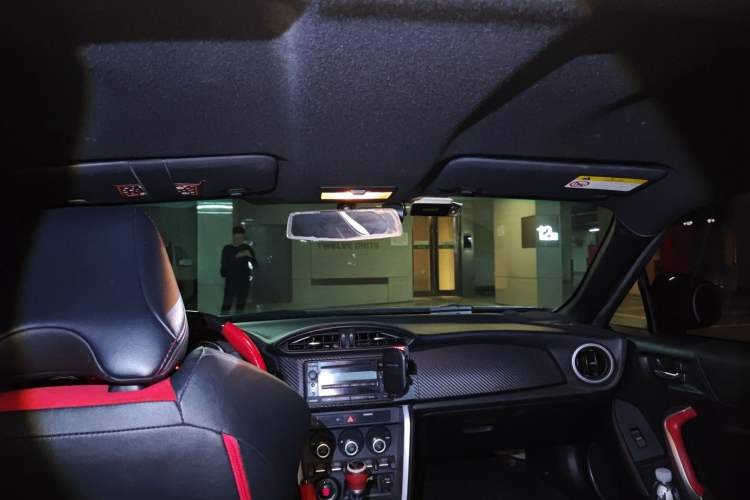 Used Toyota 86 2014 2.0L Manual Luxury Version Headliner