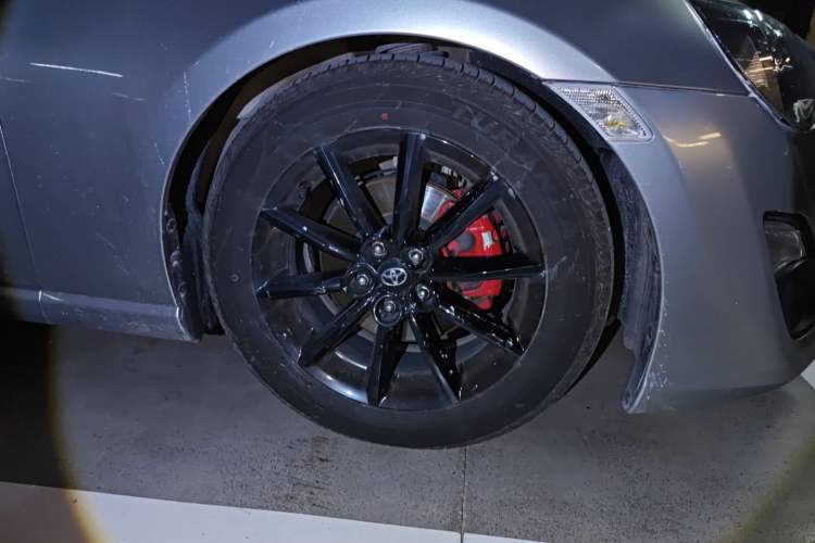 Used Toyota 86 2014 2.0L Manual Luxury Version Right Front Wheel Hub