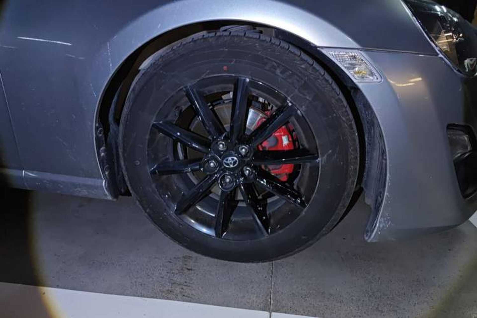 Used Toyota 86 2014 2.0L Manual Luxury Version Right Front Wheel Hub