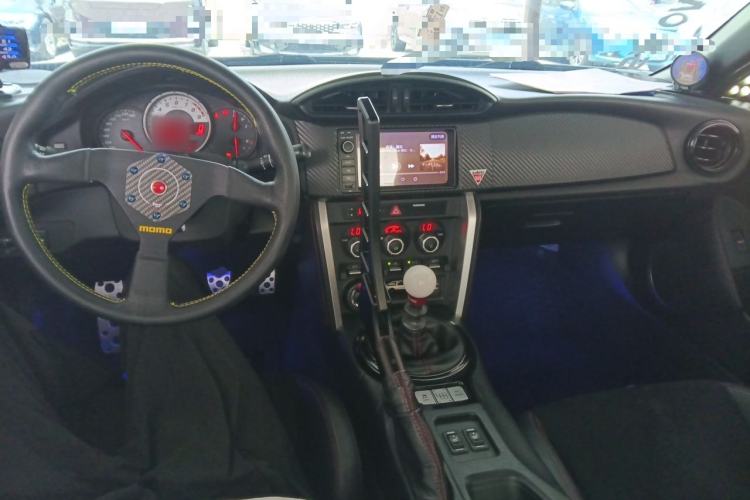 Used Toyota 86 2014 2.0L Manual Luxury Version Center Console