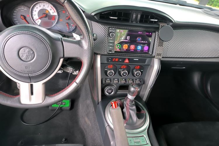 Used Toyota 86 2014 2.0L Automatic Luxury Version Center Console