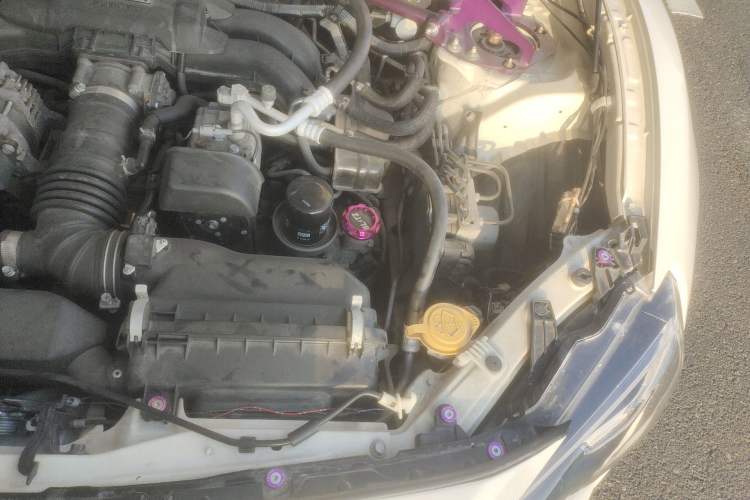 Used Toyota 86 2014 2.0L Automatic Luxury Version Engine Bay Left