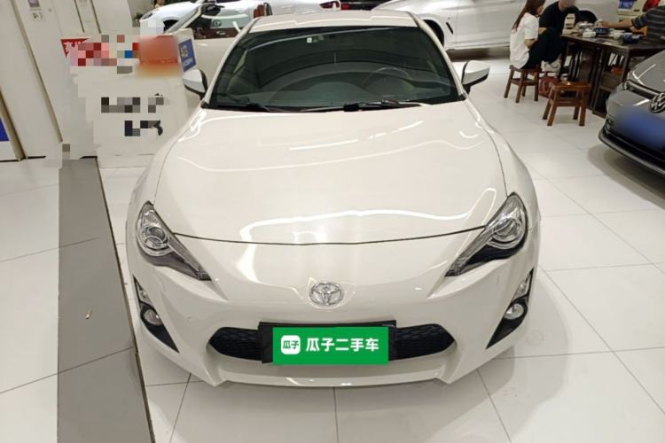 Used Toyota 86 2014 2.0L Manual Luxury Version Front