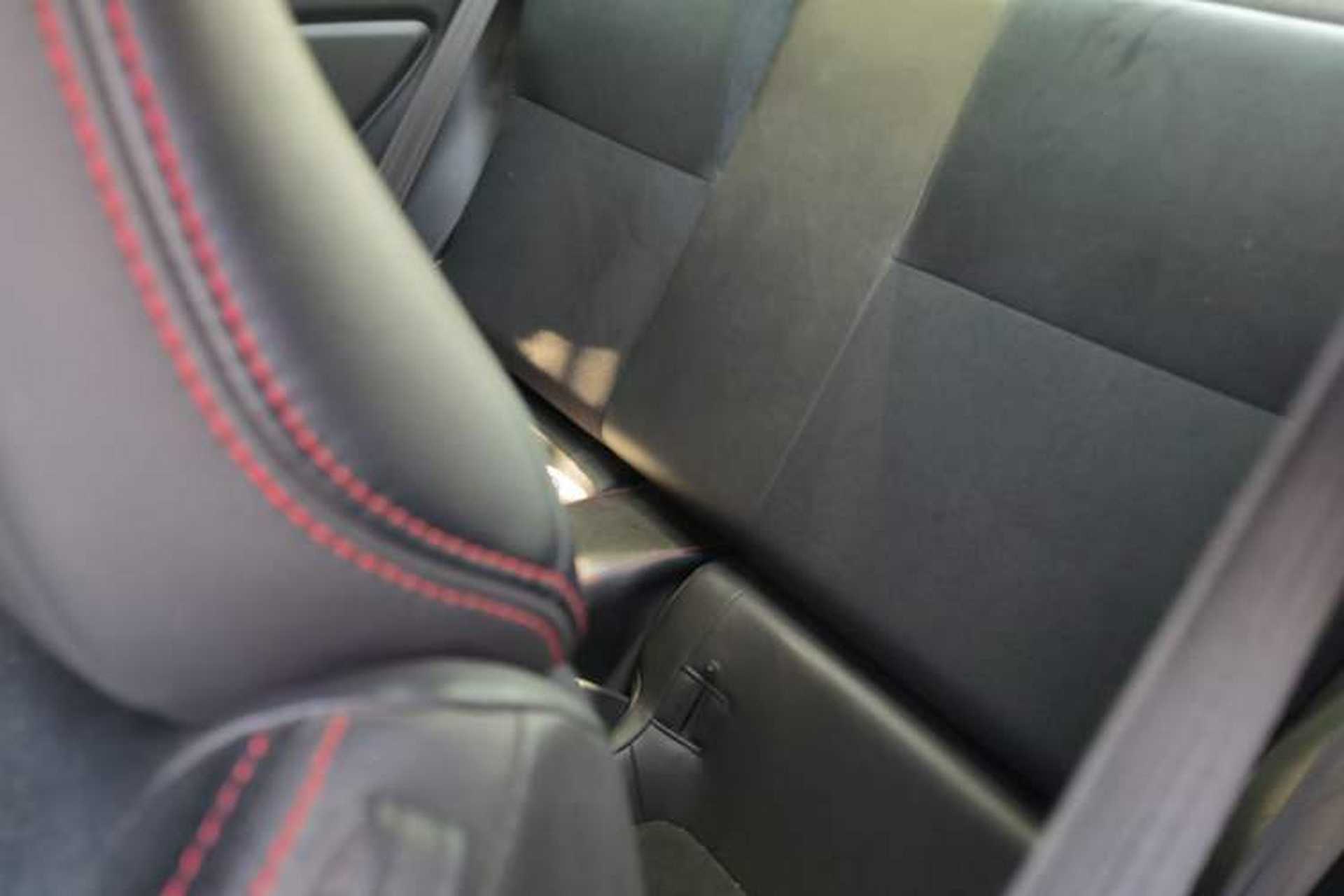Used Toyota 86 2014 2.0L Manual Luxury Version Interior 4