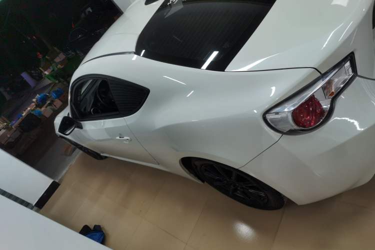 Used Toyota 86 2014 2.0L Automatic Luxury Version Left Side