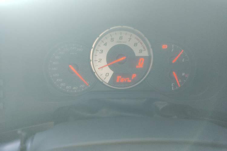 Used Toyota 86 2014 2.0L Automatic Luxury Version Odometer Close Up