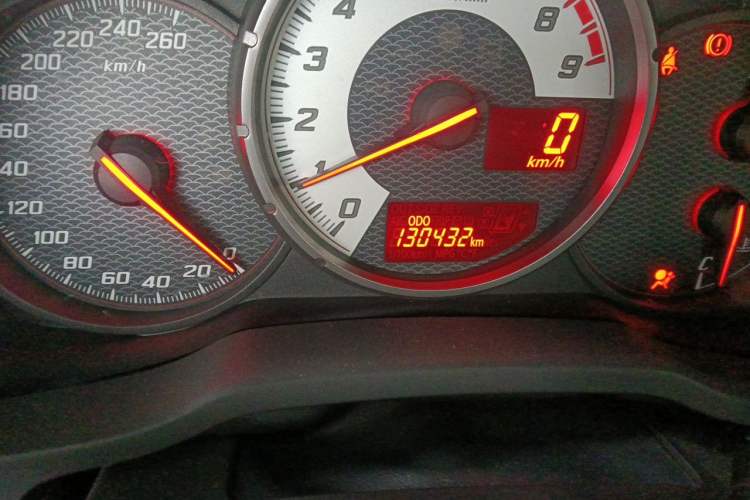 Used Toyota 86 2014 2.0L Manual Luxury Version Odometer Close Up