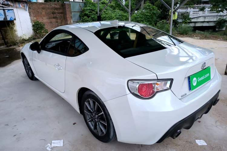 Used Toyota 86 2014 2.0L Automatic Luxury Version Rear Left 45 Deg