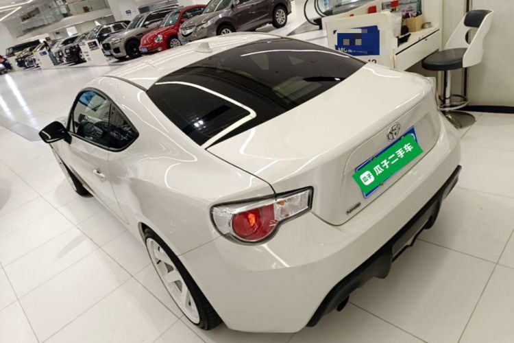 Used Toyota 86 2014 2.0L Manual Luxury Version Rear Left 45 Deg