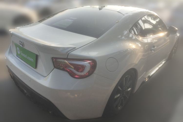 Used Toyota 86 2014 2.0L Automatic Luxury Version Rear Right 45 Deg