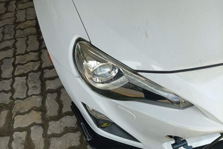Used Toyota 86 2014 2.0L Manual Luxury Version Right Front Headlight