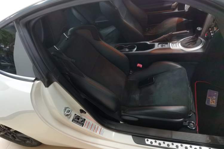 Used Toyota 86 2014 2.0L Automatic Luxury Version Right Front Seat