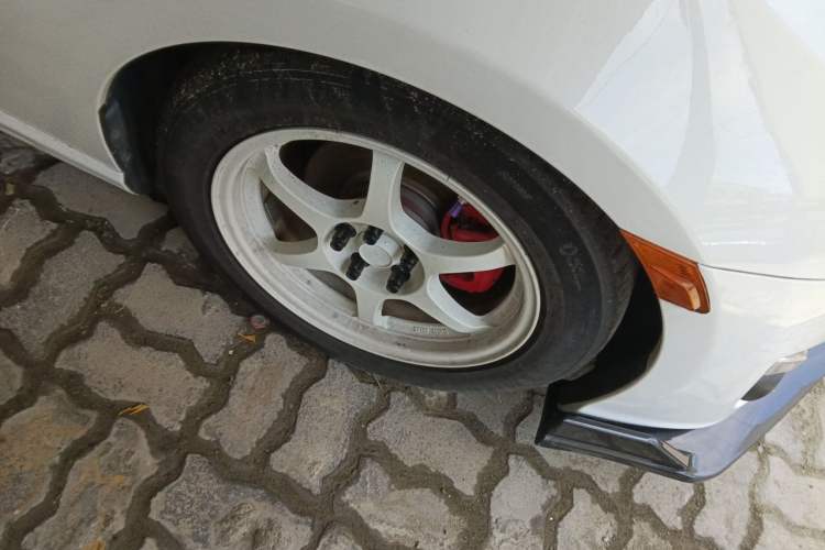 Used Toyota 86 2014 2.0L Manual Luxury Version Right Front Wheel Hub