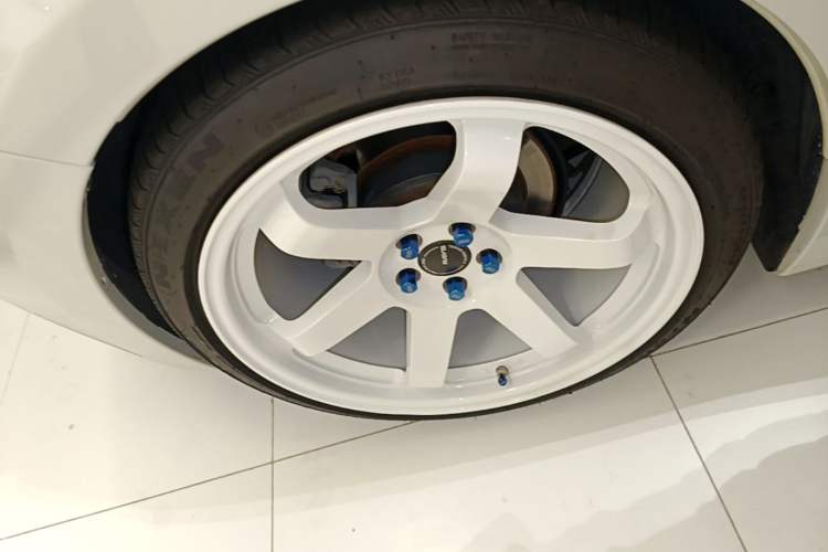 Used Toyota 86 2014 2.0L Manual Luxury Version Right Rear Wheel Hub