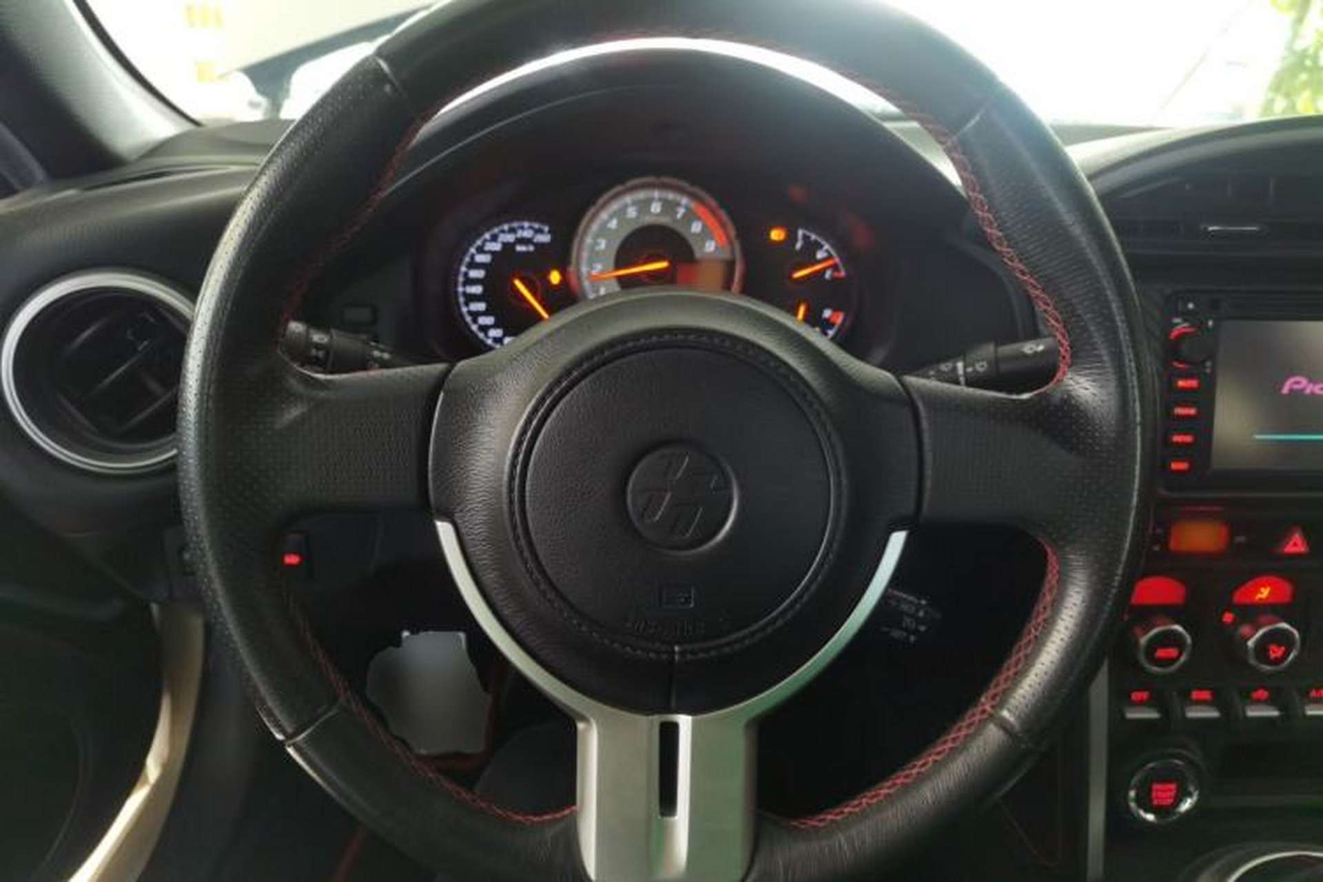 Used Toyota 86 2014 2.0L Manual Luxury Version Steering Wheel