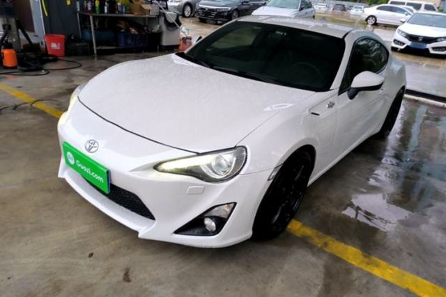 Used Toyota 86 2014 2.0L Manual Luxury Version