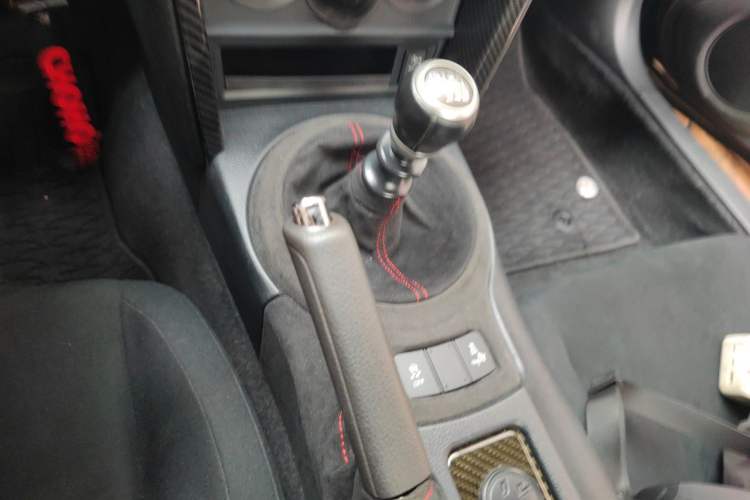 Used Toyota 86 2017 2.0L Manual Elite Edition Gear Lever