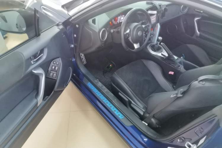 Used Toyota 86 2017 2.0L Manual Luxury Version Driver Seat